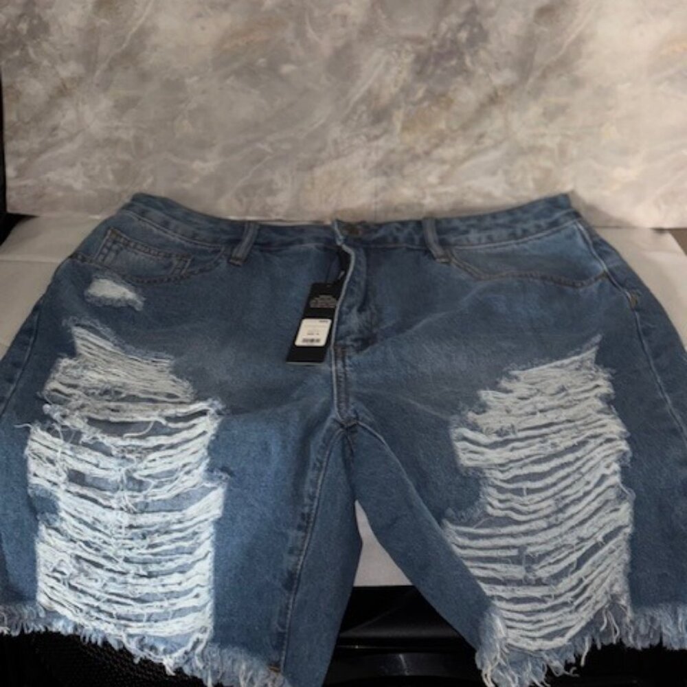 NEW- Distressed Denim Shorts, Size 16 Light Jean
